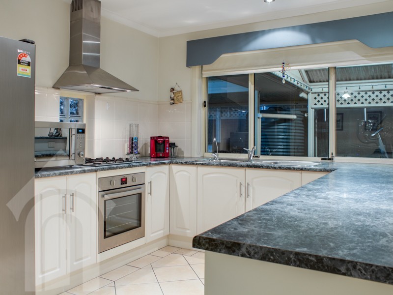 24 Marrington Circuit, Morphett Vale SA 5162