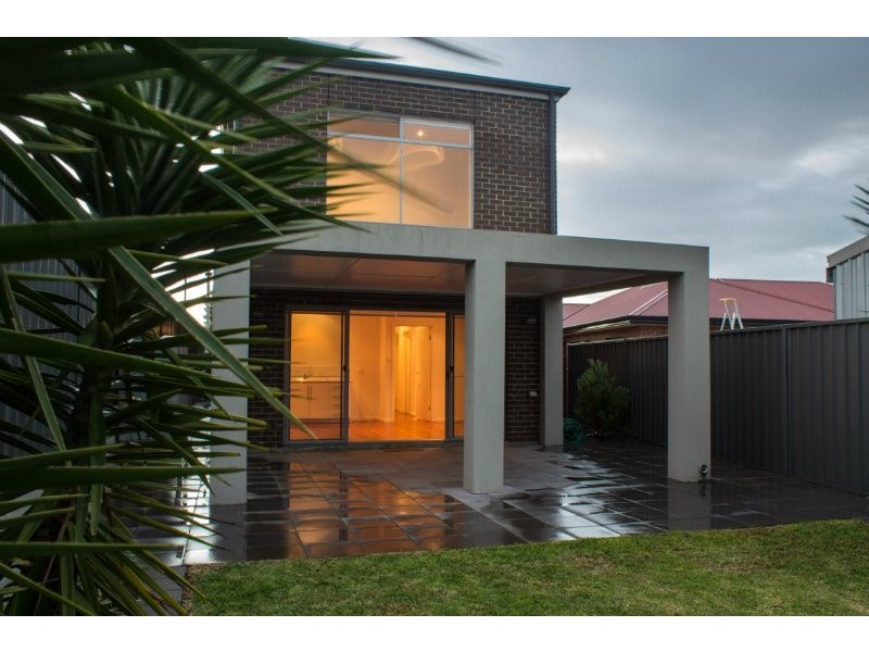 8A Harvey Crescent, Aldinga Beach SA 5173