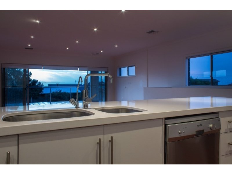 8A Harvey Crescent, Aldinga Beach SA 5173