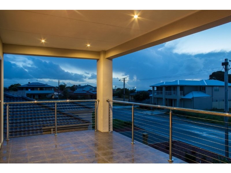 8A Harvey Crescent, Aldinga Beach SA 5173