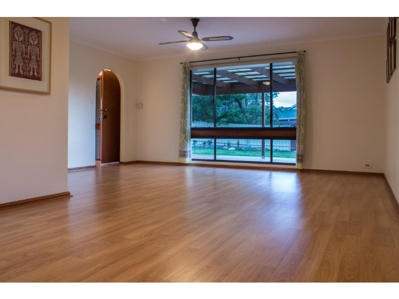 8 William Court, Happy Valley SA 5159