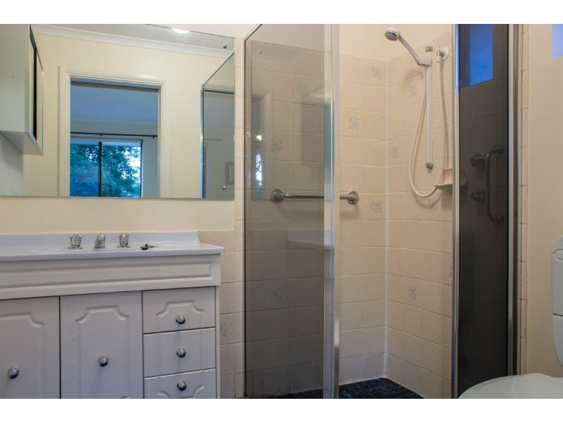 8 William Court, Happy Valley SA 5159