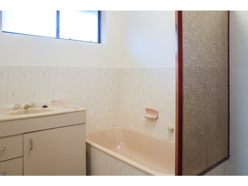 8 William Court, Happy Valley SA 5159