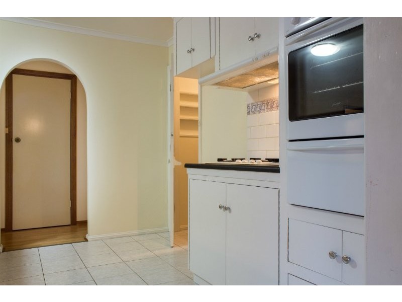 8 William Court, Happy Valley SA 5159
