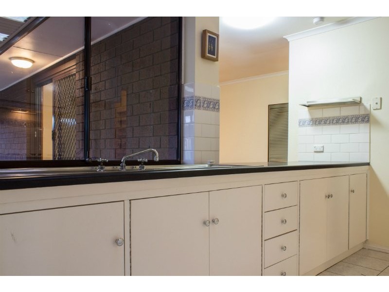 8 William Court, Happy Valley SA 5159