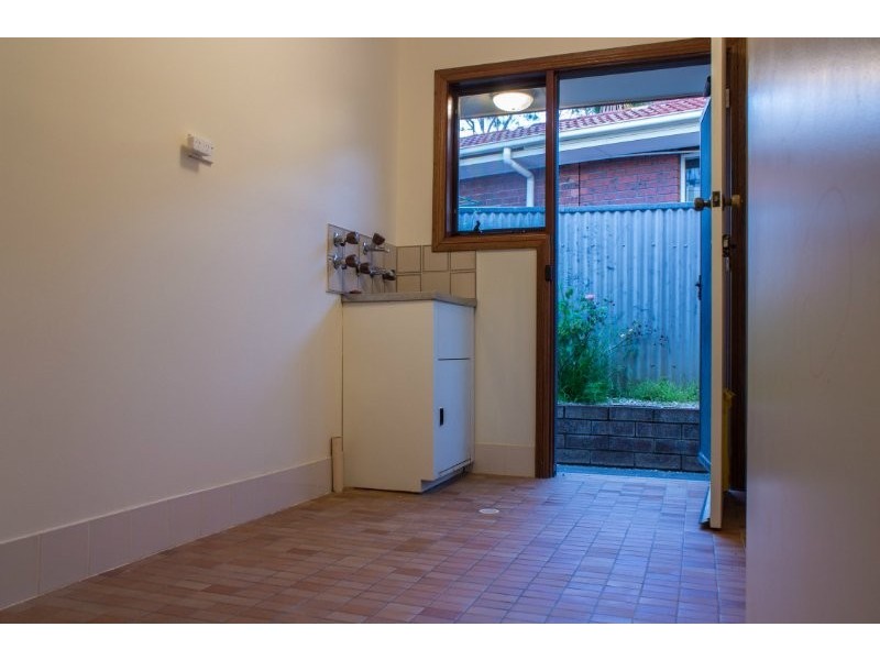 8 William Court, Happy Valley SA 5159