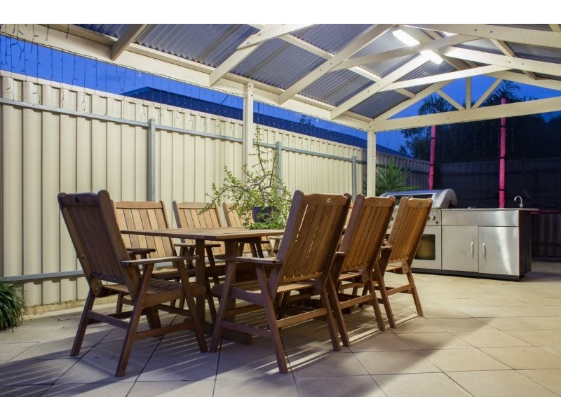 9 Rajah Street, Morphett Vale SA 5162