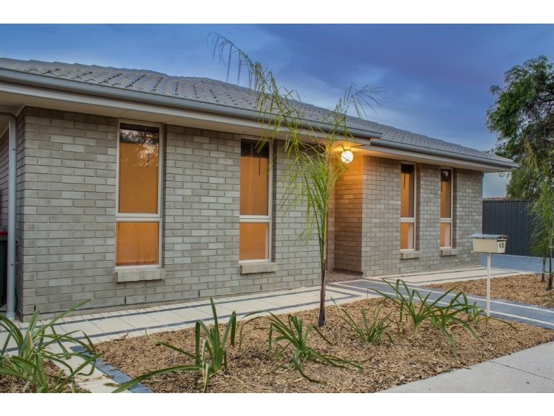 42 Seaview Road, Morphett Vale SA 5162