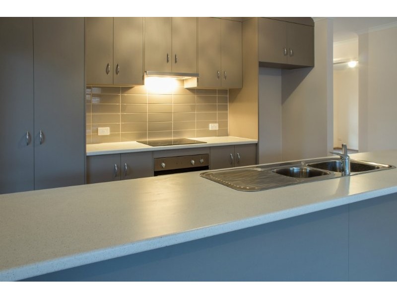 42 Seaview Road, Morphett Vale SA 5162