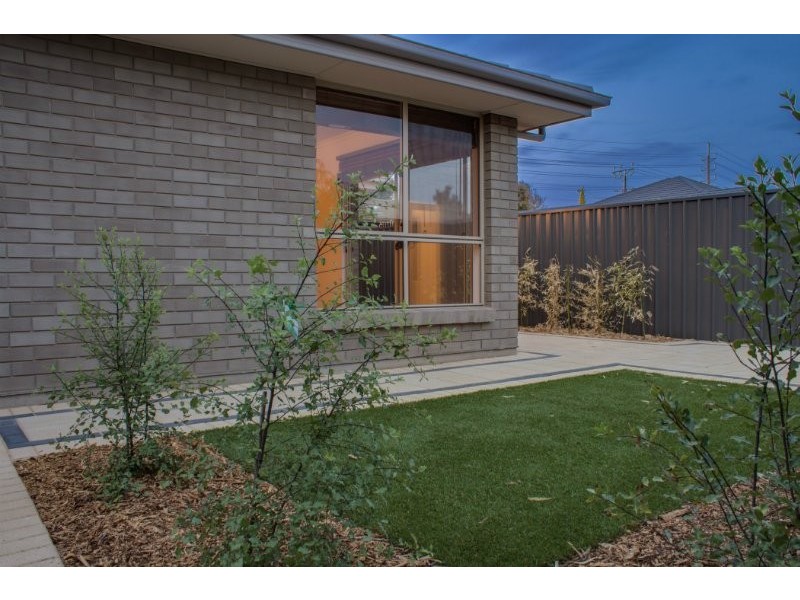 42 Seaview Road, Morphett Vale SA 5162