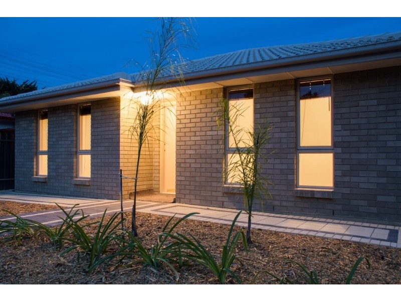 42 Seaview Road, Morphett Vale SA 5162