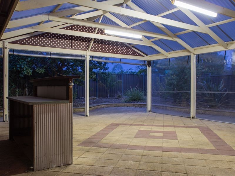 4 Deakin Court, Trott Park SA 5158