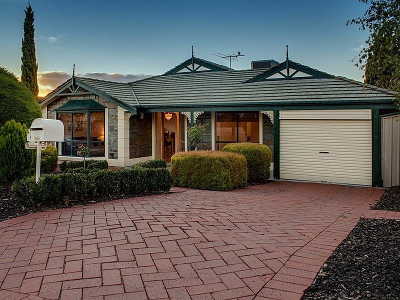 64 Investigator Drive, Woodcroft SA 5162