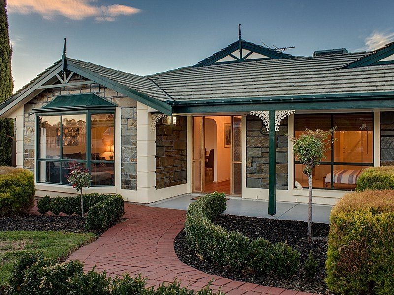 64 Investigator Drive, Woodcroft SA 5162