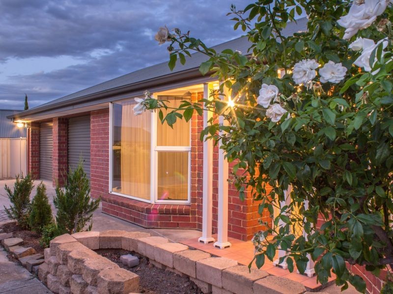 55a Dorrien Avenue, Woodcroft SA 5162