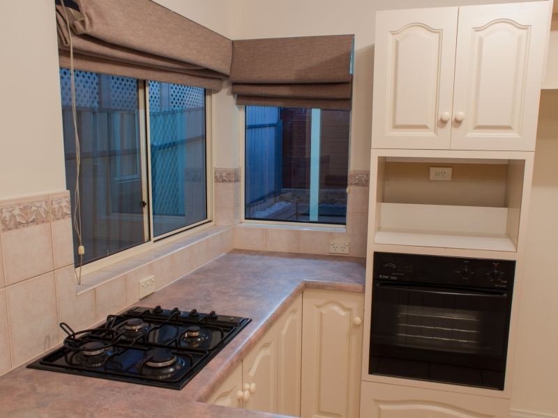 55a Dorrien Avenue, Woodcroft SA 5162