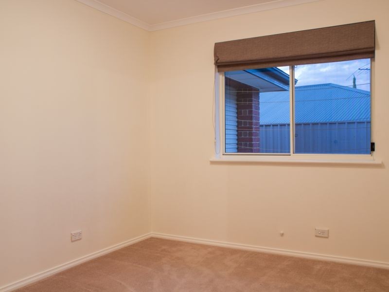 55a Dorrien Avenue, Woodcroft SA 5162