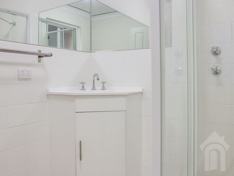 17 Salisbury Avenue, Morphett Vale SA 5162