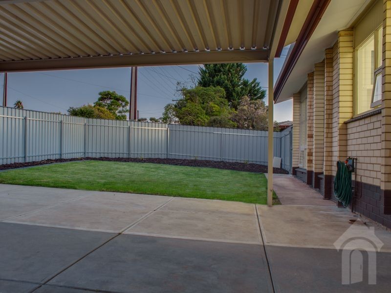 17 Salisbury Avenue, Morphett Vale SA 5162