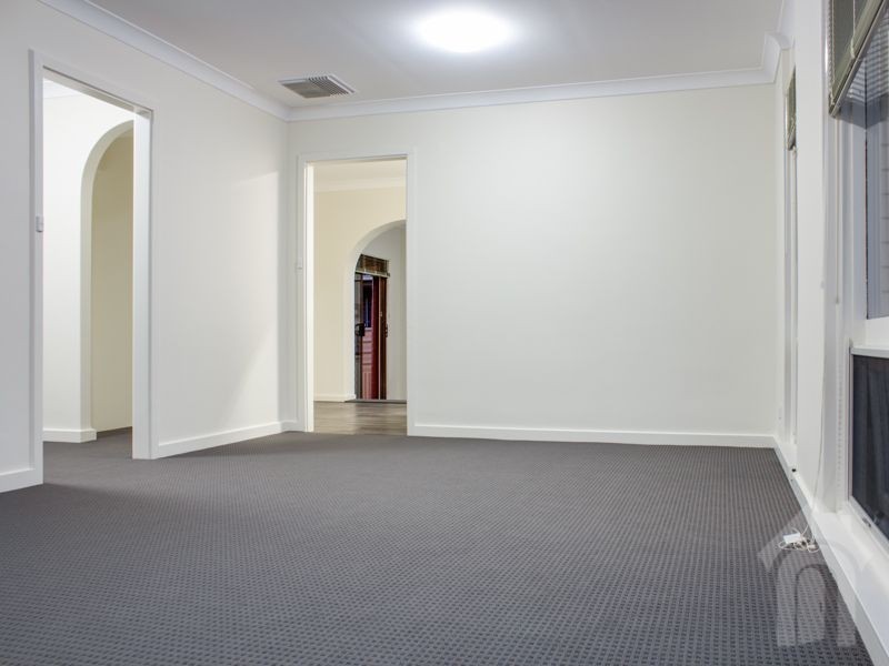 17 Salisbury Avenue, Morphett Vale SA 5162