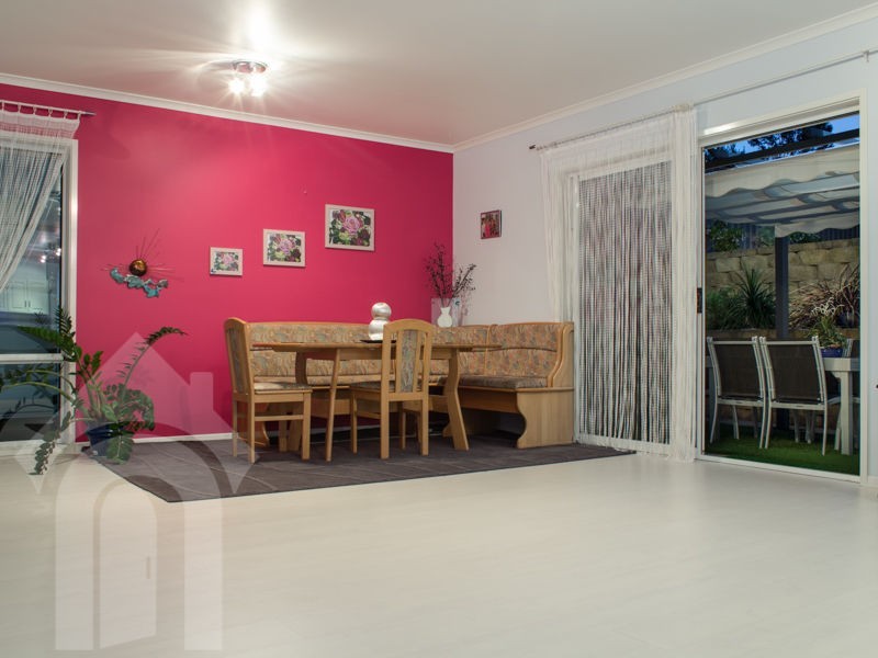 15 Freebairn Drive, Hallett Cove SA 5158