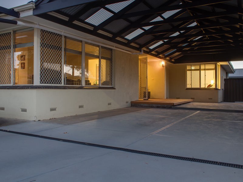 21 Grazing Avenue, Morphett Vale SA 5162