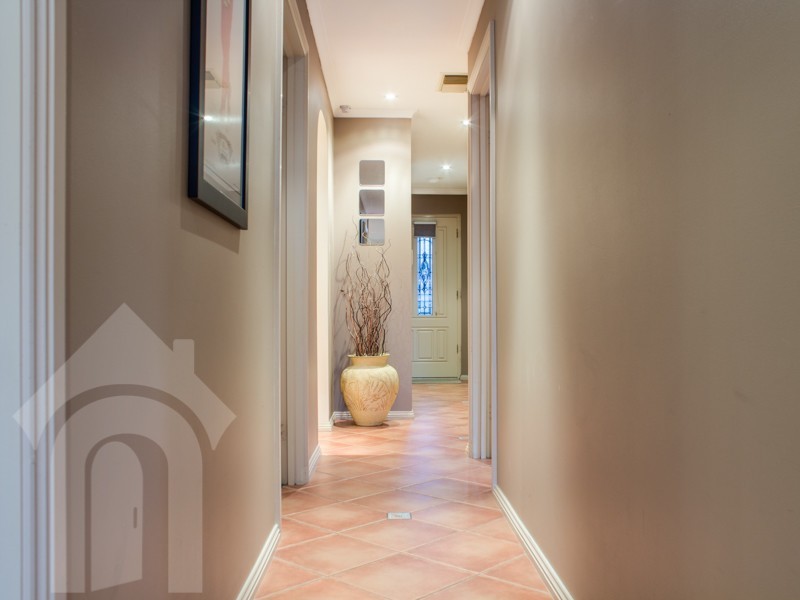 43 Shillabeer Crescent, Woodcroft SA 5162