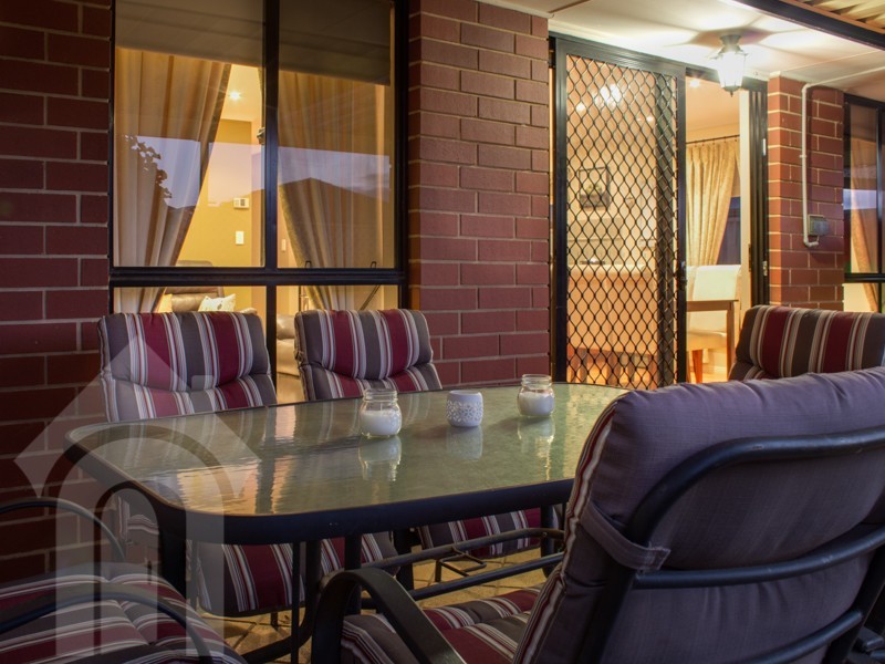 43 Shillabeer Crescent, Woodcroft SA 5162