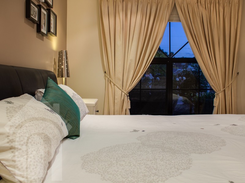 43 Shillabeer Crescent, Woodcroft SA 5162