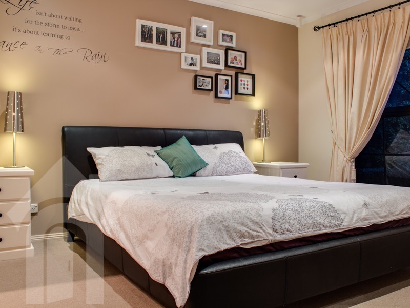 43 Shillabeer Crescent, Woodcroft SA 5162