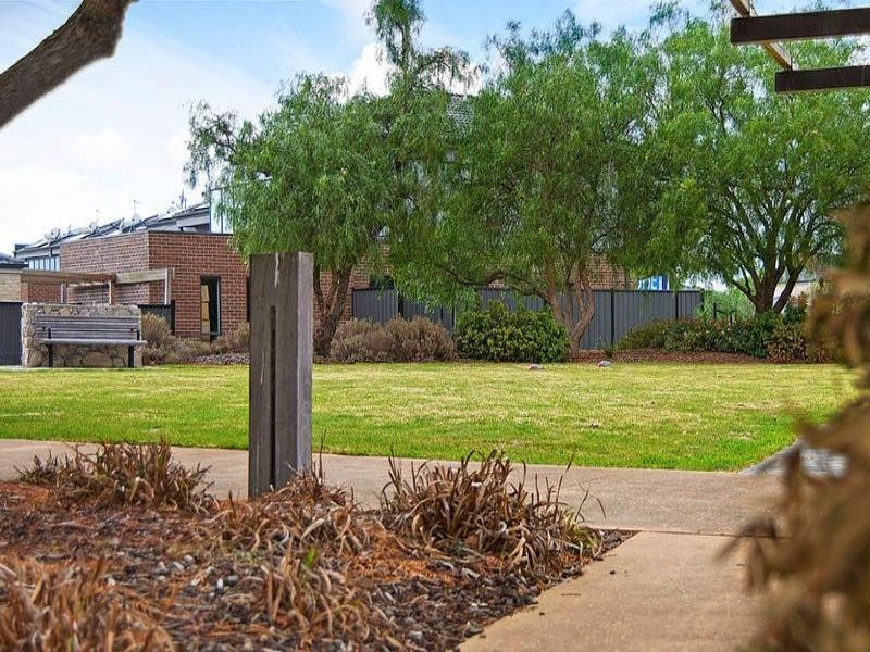 28 Paisley Street, Mernda VIC 3754
