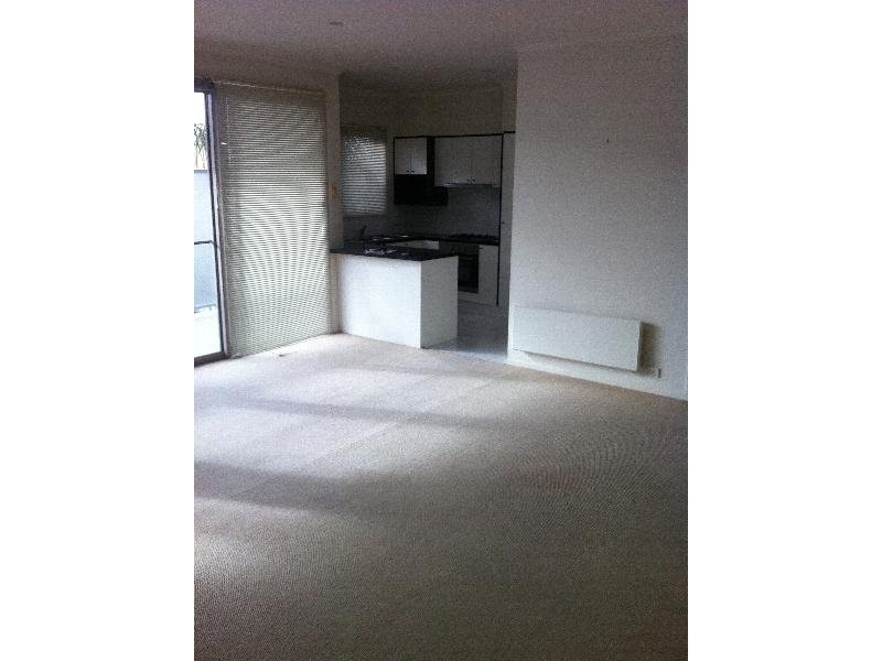 10/1072 Lygon Street, Carlton VIC 3053