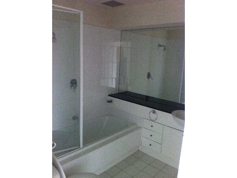 10/1072 Lygon Street, Carlton VIC 3053