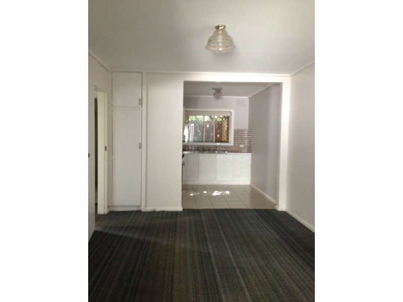 1/10 Loeman Street, Essendon VIC 3040