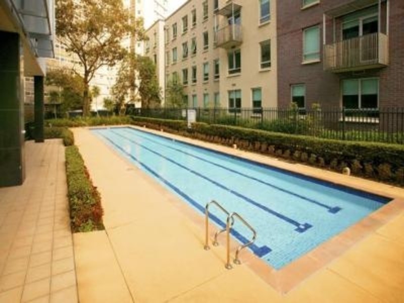 2105/570 Lygon Street, Carlton VIC 3053