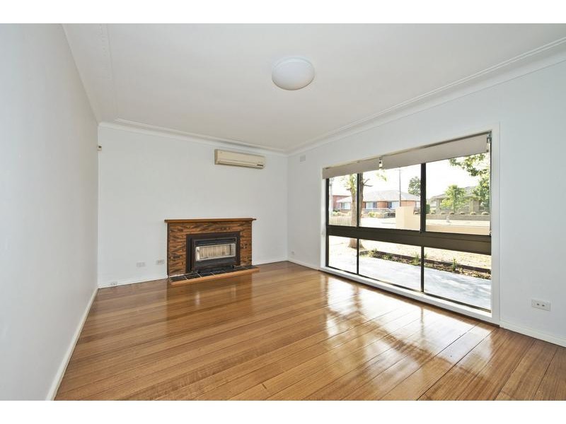 1/50 Darebin Boulevard, Reservoir VIC 3073