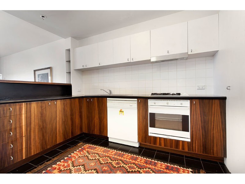 4/205 Cardigan Street, Carlton VIC 3053