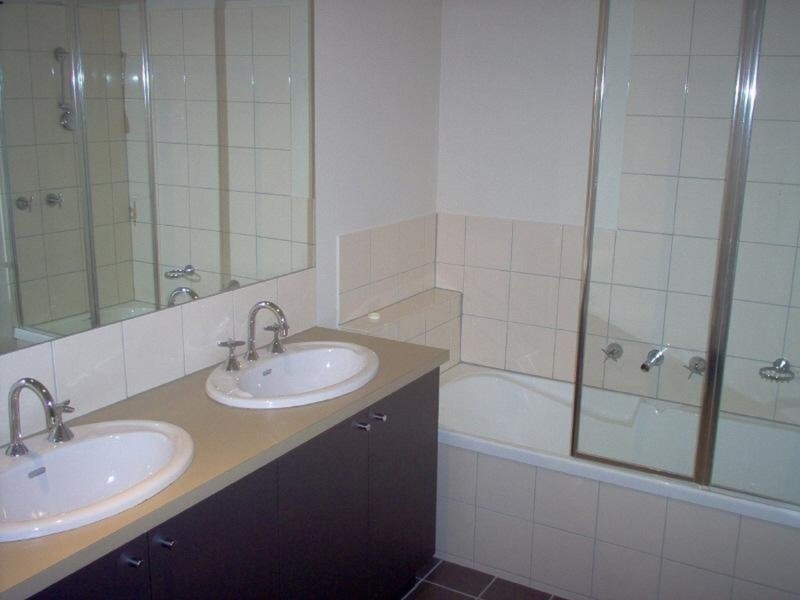 26/97 Brickworks Drive, Brunswick VIC 3056