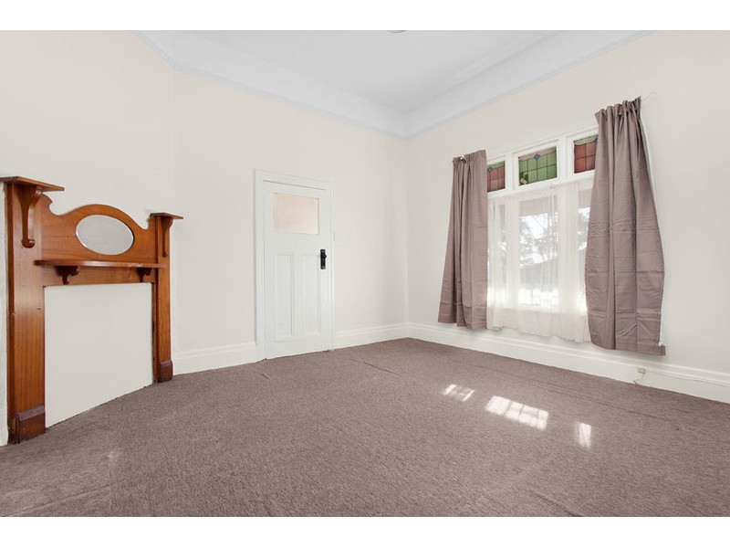 8 Eden Court, Ascot Vale VIC 3032