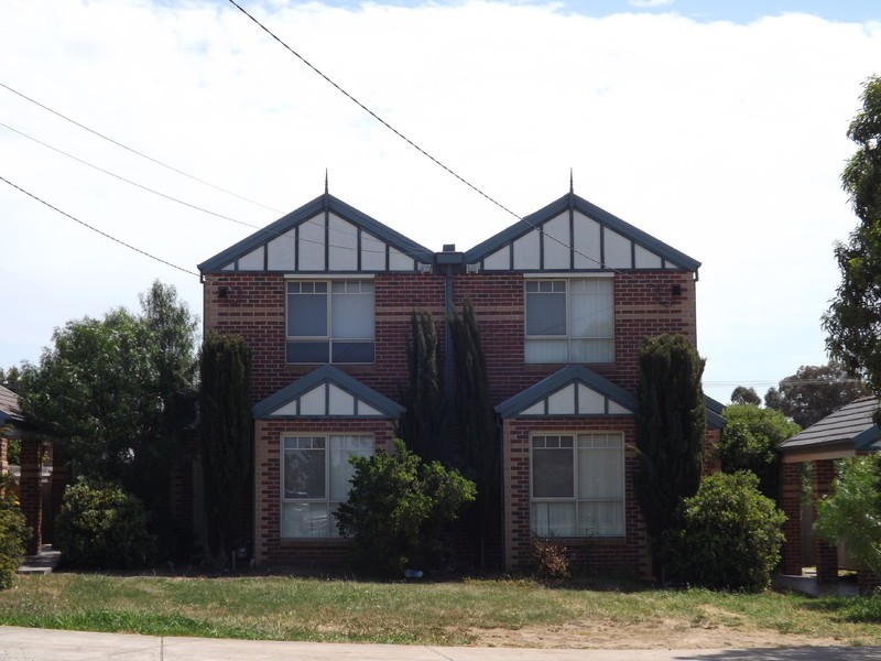 11 The Esplanade, Sydenham VIC 3037