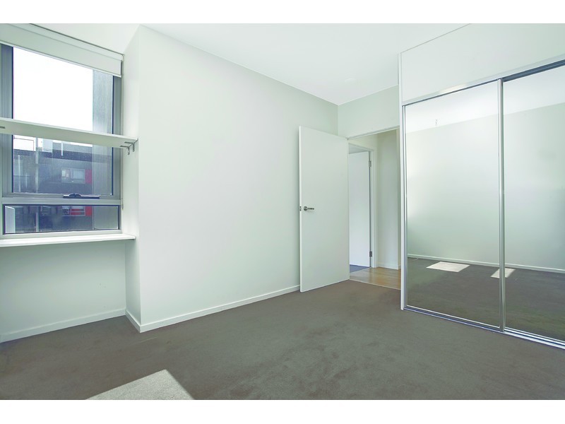 204/20 Reeves Street, Carlton VIC 3053