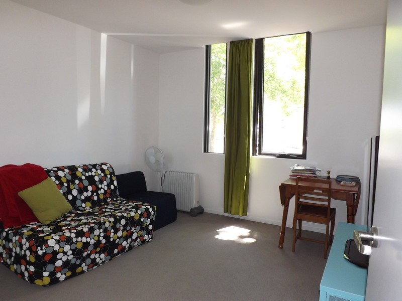 4/94 Canning Street, Carlton VIC 3053