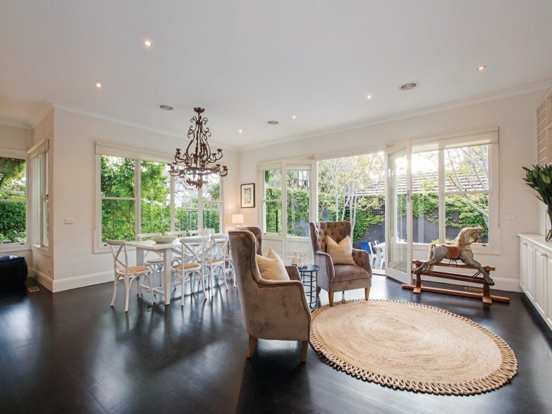 19 Bourne Rd, Glen Iris VIC 3146