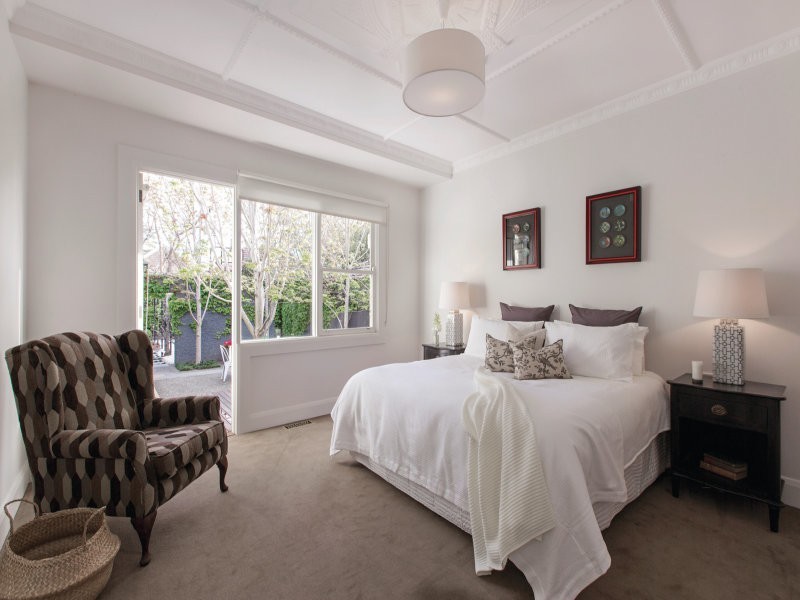 19 Bourne Rd, Glen Iris VIC 3146