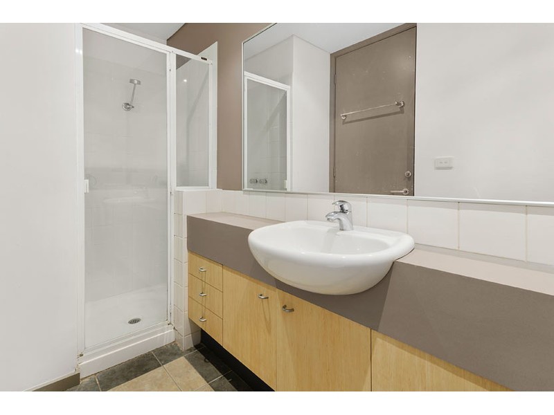 1/8 Court House Place, Carlton VIC 3053