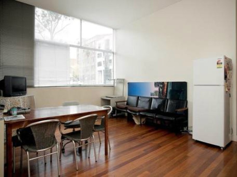2/157 Bouverie Street, Carlton South VIC 3053