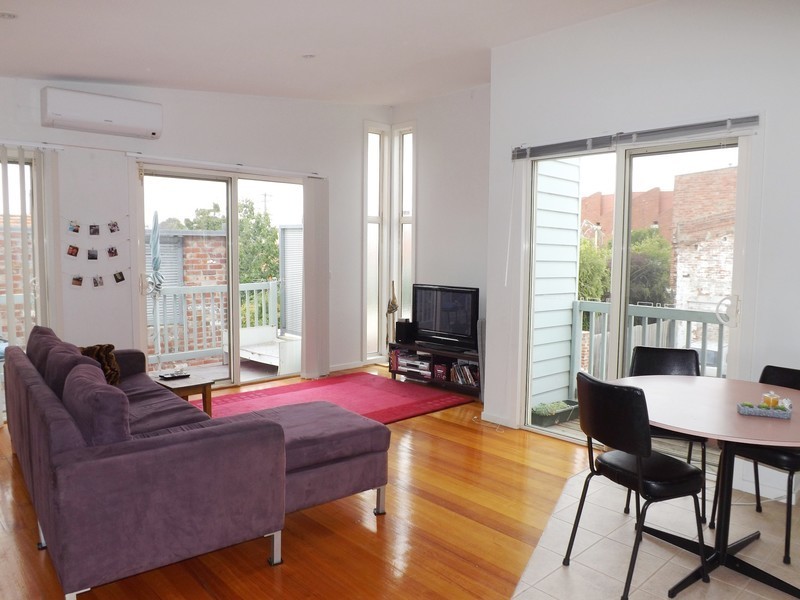 10/80 Tinning Street, Brunswick VIC 3056
