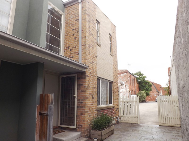 10/80 Tinning Street, Brunswick VIC 3056