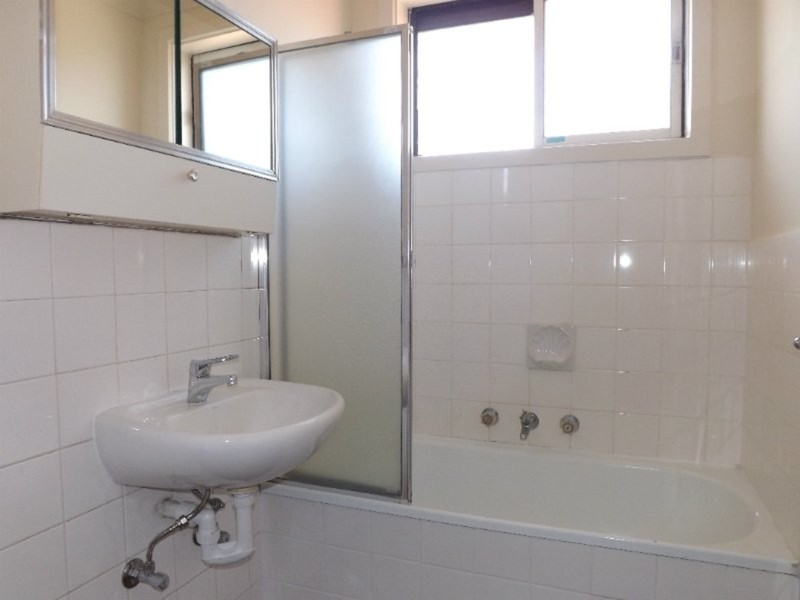 18/1102 Lygon Street, Carlton North VIC 3054