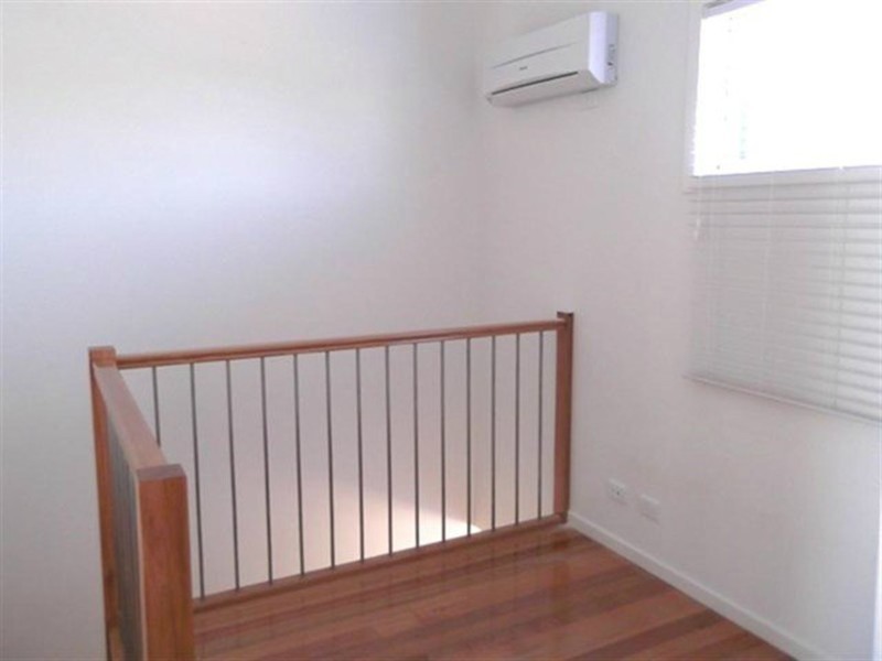 2/45 St Vigeons Road, Reservoir VIC 3073